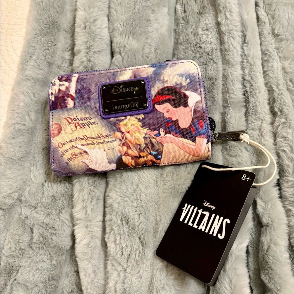 Disney Loungefly Snow White Wallet